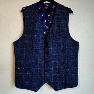 Navy wool vest with pheasants hunting motif lining